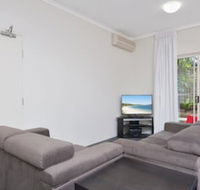 Zenith Studio Unit 4 / 10 Messines Street - Tourism Caloundra