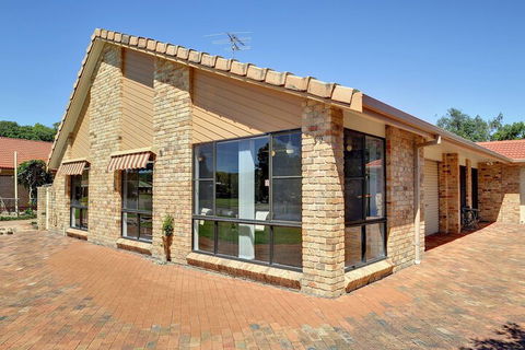 Shoreline Drive Duplex 0139 Little Pearl - Tourism Caloundra 3
