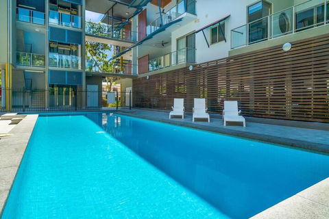 Elsey On Parap - Tourism Caloundra 1