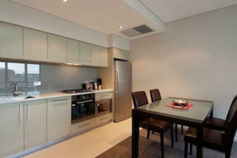 Astra Apartments Sydney - George St - Tourism Caloundra 4