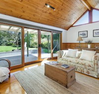 Abrahams on Bank - Tourism Caloundra