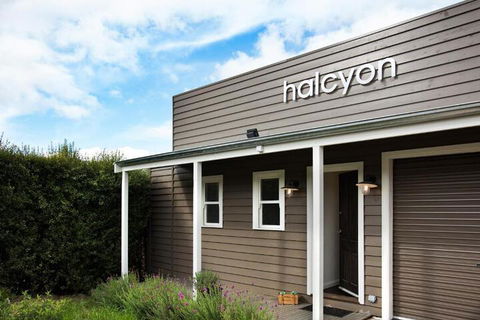 Halcyon - Tourism Caloundra 1