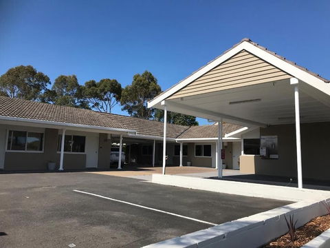 Ulladulla Motel - Tourism Caloundra 0