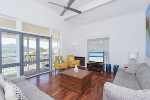 Surf Break 10B Tuna (Upstairs) - Tourism Caloundra 0