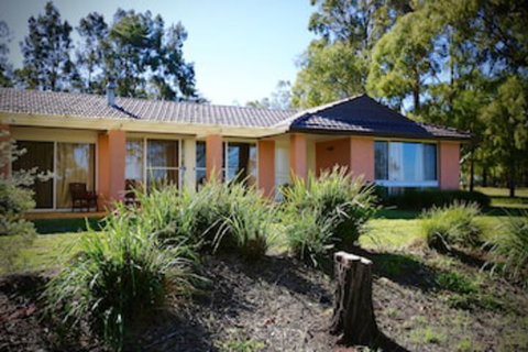 Verona Vineyard Cottage - Tourism Caloundra 0