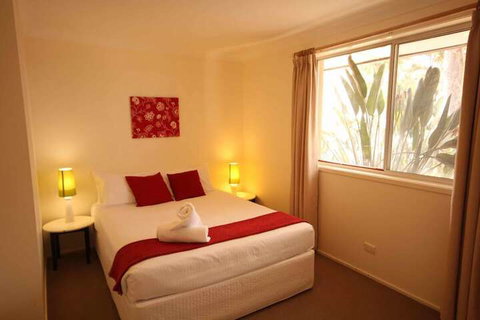Verona Vineyard Cottage - Tourism Caloundra 2