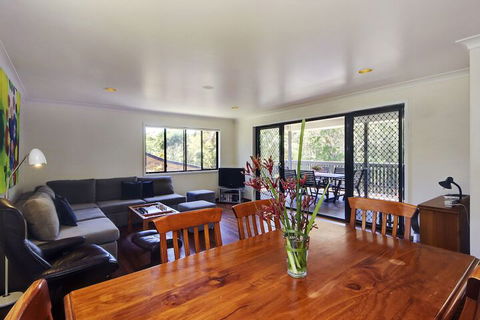 Ammaboolah At Hat Head - Tourism Caloundra 7