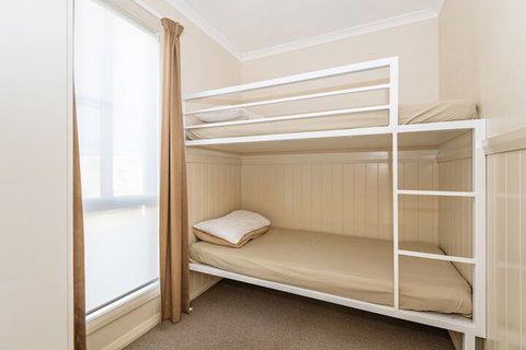 Holiday Haven White Sands - Tourism Caloundra 4