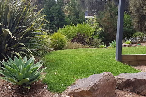 Smith Beach Getaways Beachwood House - Tourism Caloundra 2