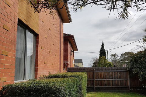 Clayton Apartment - Tourism Caloundra 2