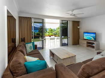 Lagoon 006 On Hamilton Island - Tourism Caloundra 3