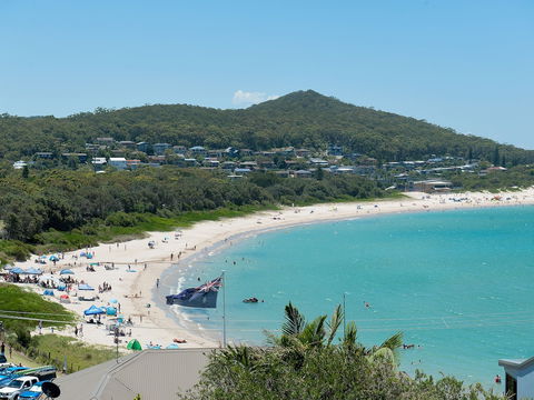 Casa Al Mare At Fingal Bay - Tourism Caloundra 1