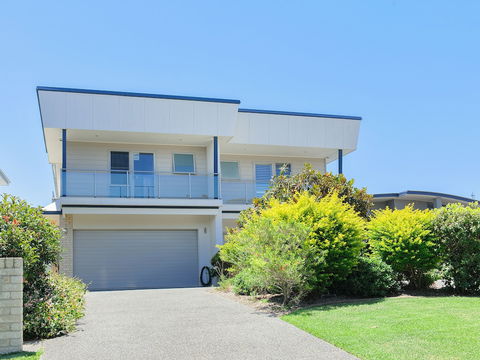 Casa Al Mare At Fingal Bay - Tourism Caloundra 3