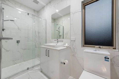 Melbourne Airport Motel - Tourism Caloundra 3