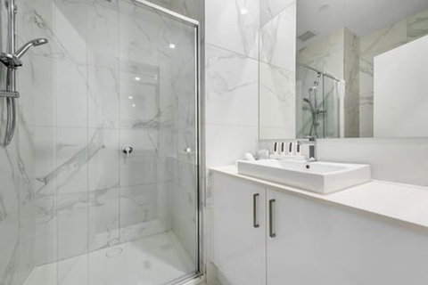 Melbourne Airport Motel - Tourism Caloundra 2