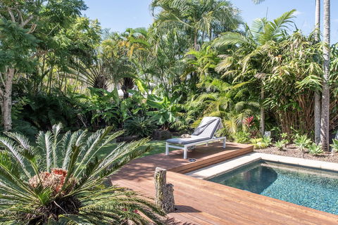 Pura Vida - Tourism Caloundra 1