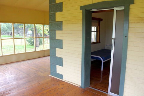 Gundabooka Cottages - Campsite - Tourism Caloundra 2