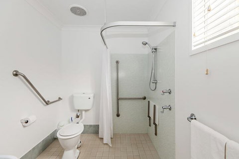 Holiday Haven Lake Conjola - Tourism Caloundra 7