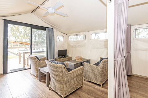 Holiday Haven Lake Conjola - Tourism Caloundra 6