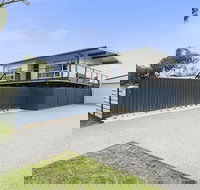 Upstairs Cottage on Beachurst - Tourism Caloundra