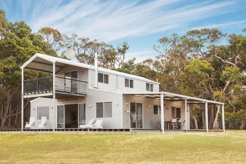 Margaret River Farmhouse - Tourism Caloundra 5