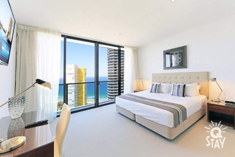 Oracle Resort, Broadbeach - Q Stay - Tourism Caloundra 3