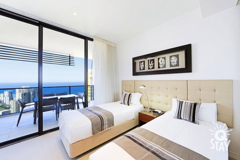 Oracle Resort, Broadbeach - Q Stay - Tourism Caloundra 2
