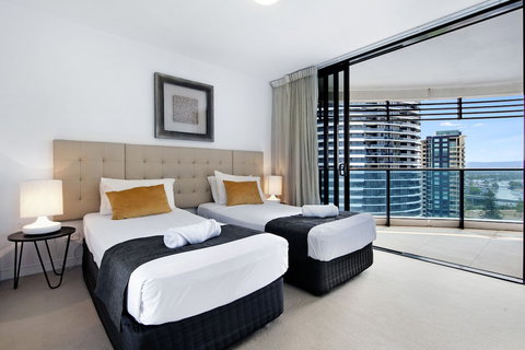 Oracle Resort, Broadbeach - Q Stay - Tourism Caloundra 0