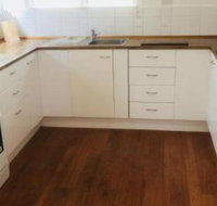 Cottage on Cork Hatfield House - Tourism Caloundra