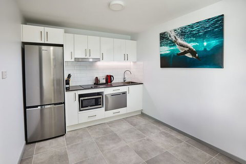 East Maitland Executive Apartments - Tourism Caloundra 6