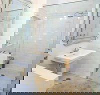 TRANQUILO BEACH HOUSE - Tourism Caloundra