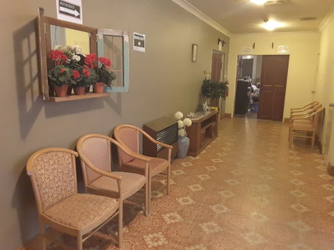 Blue Mountains Motel - Tourism Caloundra 3