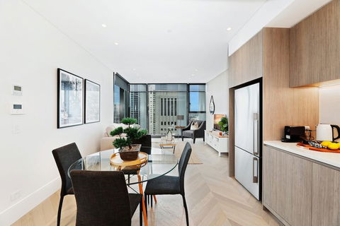 Ultra Modern Brand New CBD View - Tourism Caloundra 2