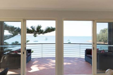 VUES At Salamander Bay - Tourism Caloundra 0