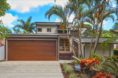 Omaroo - Tourism Caloundra 2