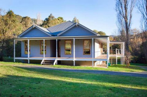 Growlers Creek Lodge - Tourism Caloundra 4