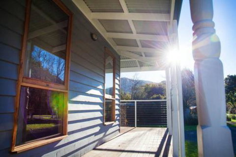 Growlers Creek Lodge - Tourism Caloundra 2