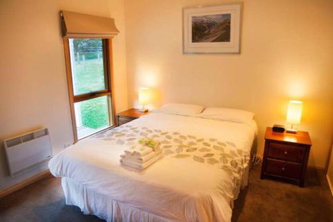 Growlers Creek Lodge - Tourism Caloundra 6