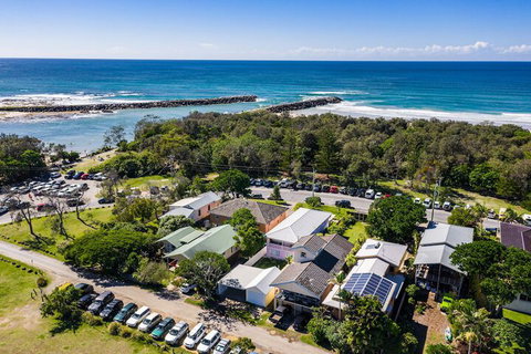 A PERFECT STAY Sunset Beach Summer Breeze - Tourism Caloundra 2