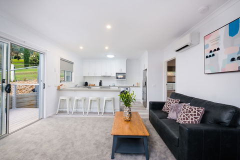 Albury Yalandra Apartment 4 - Tourism Caloundra 3