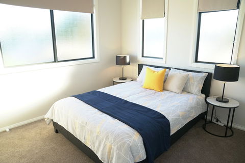 Comfort House Near Box Hill - Tourism Caloundra 4