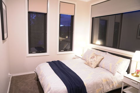 Comfort House Near Box Hill - Tourism Caloundra 6