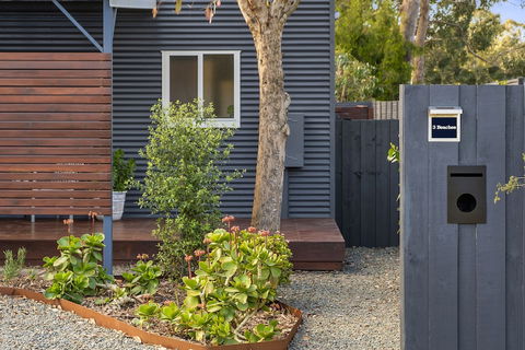 Three Beaches - Chic Eco Home Tasmania - Tourism Caloundra 1