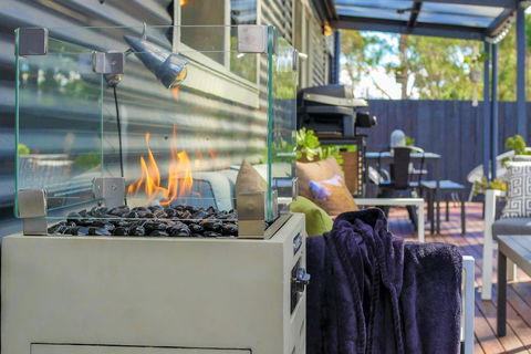 Three Beaches - Chic Eco Home Tasmania - Tourism Caloundra 3