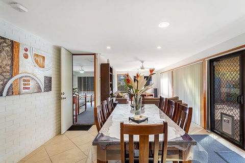 Campbell Avenue 28 - Tourism Caloundra 6