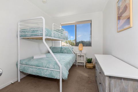 BEACH BLISS LUXURIOUS APARTMENT With POOL - Tourism Caloundra 6