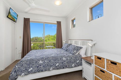 BEACH BLISS LUXURIOUS APARTMENT With POOL - Tourism Caloundra 5