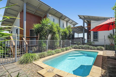 Mandalay Escape Serenity And Pool - Tourism Caloundra 7