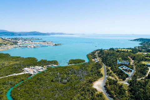 Mandalay Escape Serenity And Pool - Tourism Caloundra 1