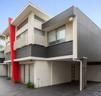 Phillip Island Townhouses - Tourism Caloundra